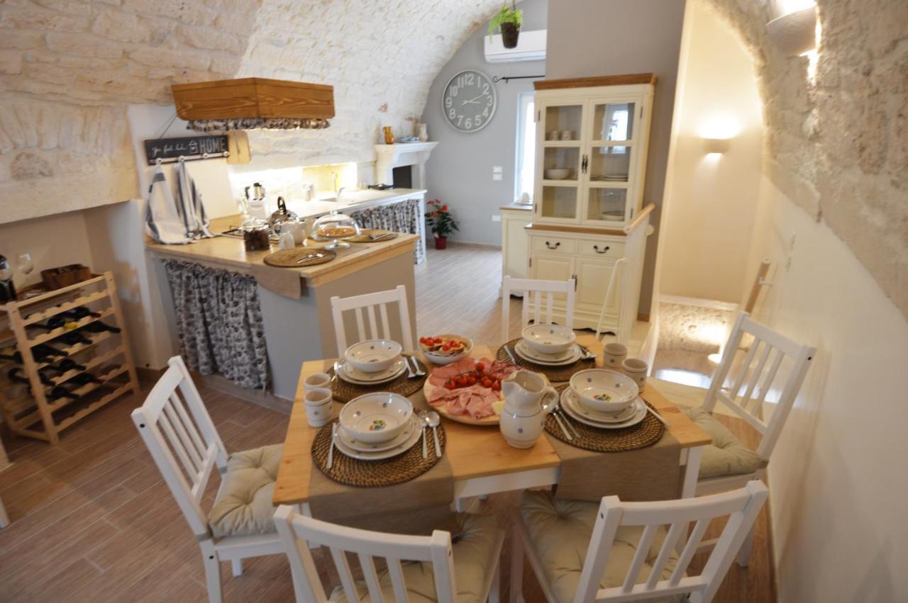 La Dimora Di Nonna Dora Appartement Martina Franca Buitenkant foto