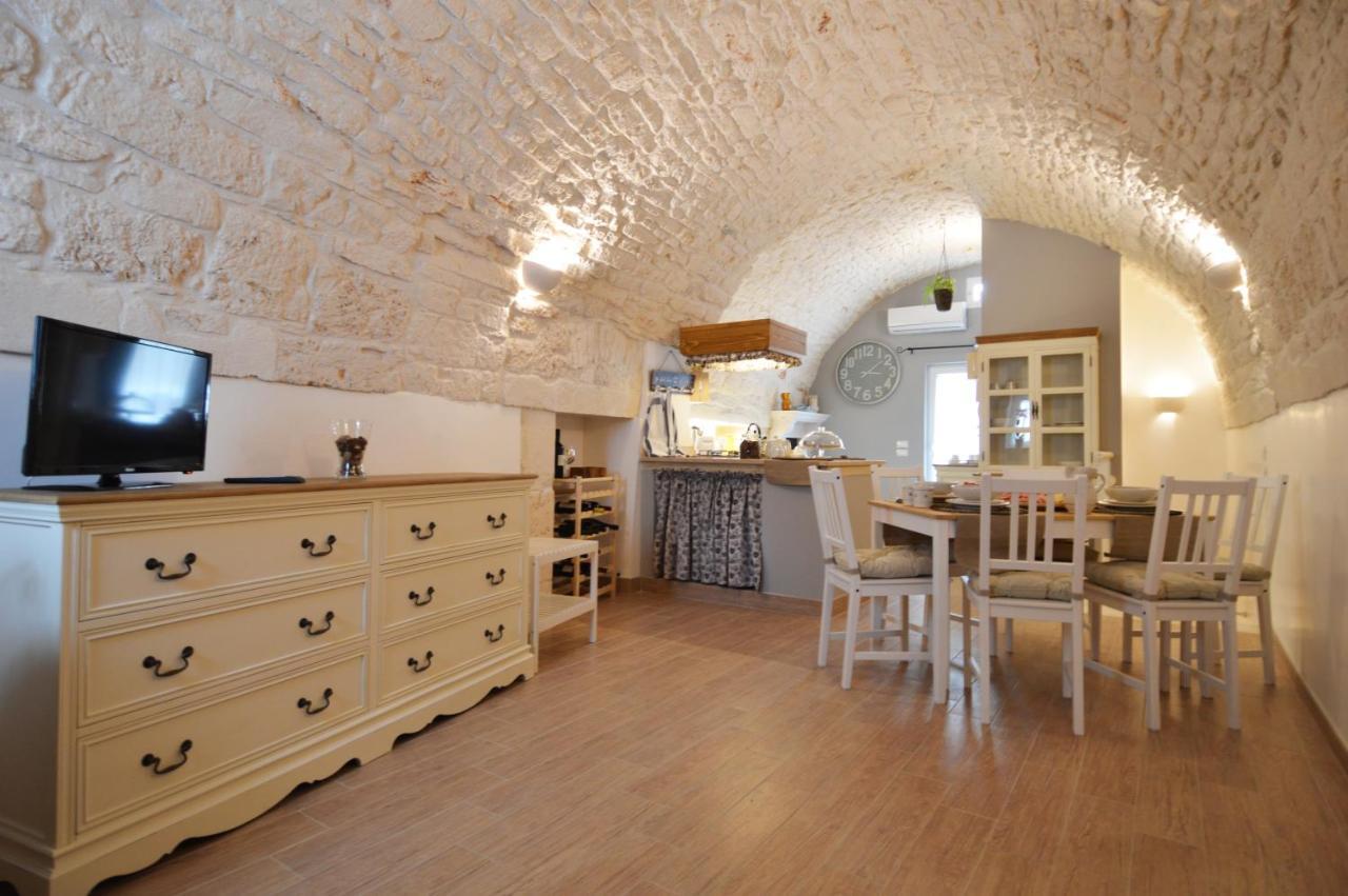 La Dimora Di Nonna Dora Appartement Martina Franca Buitenkant foto